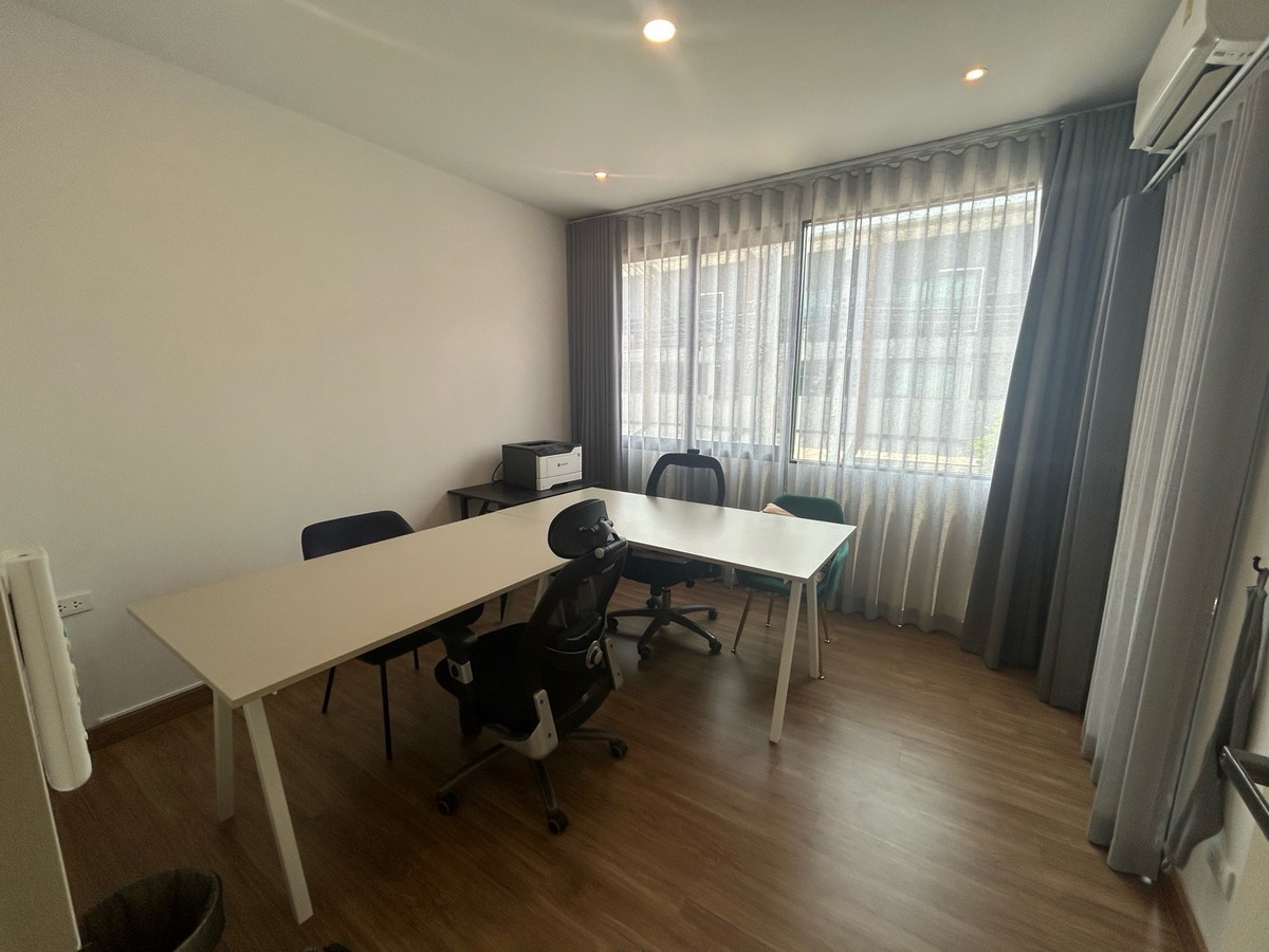 ให้เช่าทาวน์โฮมอ่อนนุช อุดมสุข : Baan Klang Muang Srinakarin -Onnut 