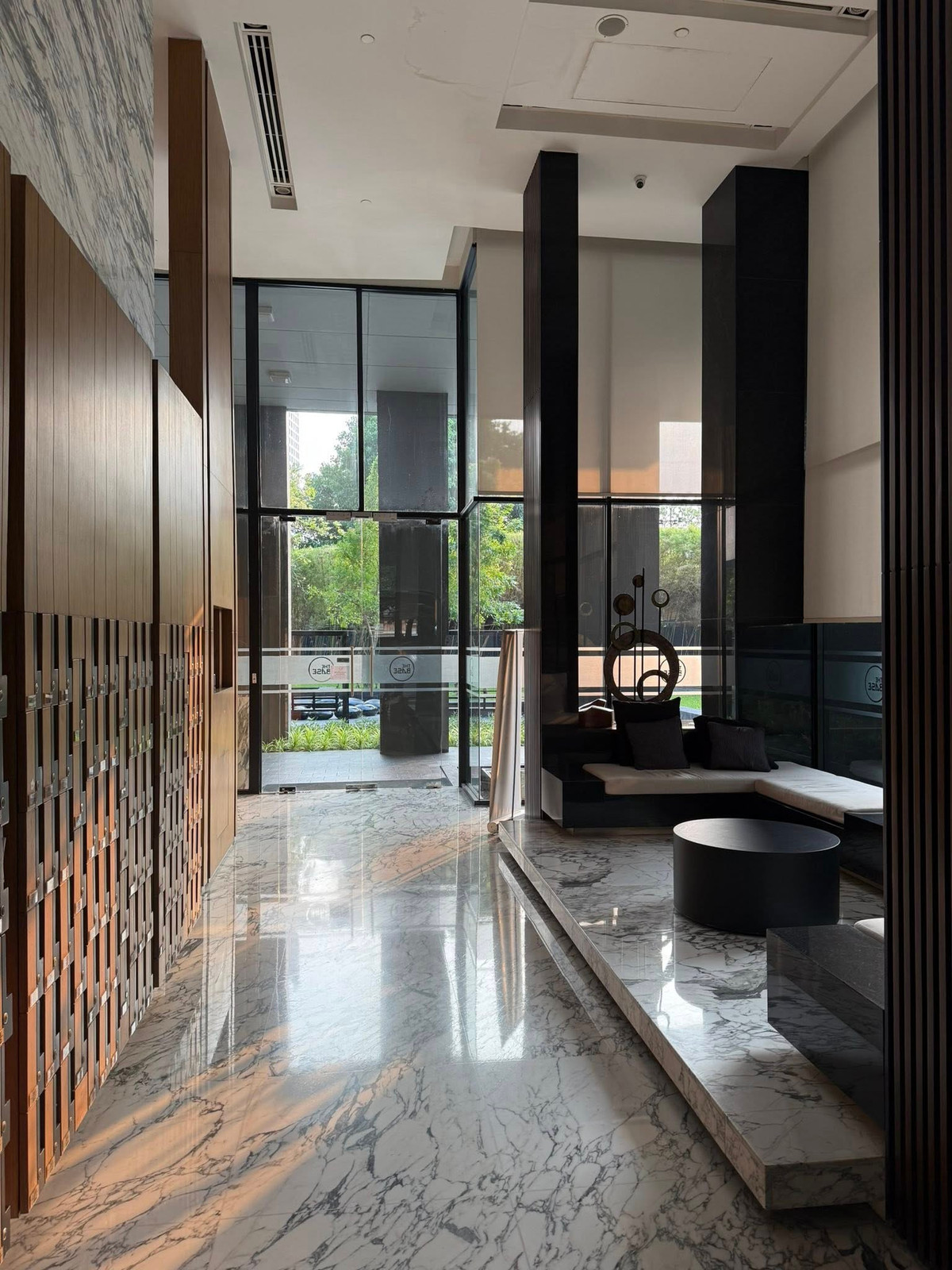 For RentCondoOnnut, Udomsuk : 15k🔥 only Condo for rent near BTS On Nut | The Base Sukhumvit 77 | 1 bedroom, fully furnished. Ready to move in There is a shuttle to and from BTS.