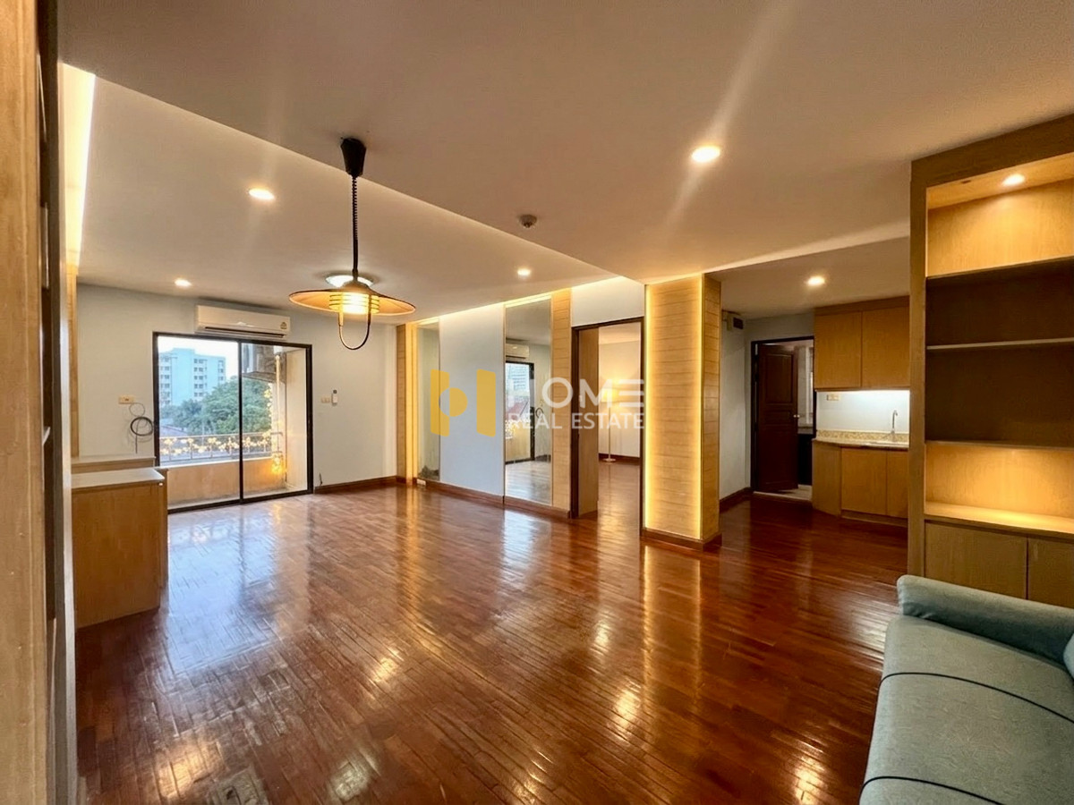 ขายอารีย์ อนุสาวรีย์ : 🔥 HOT DEAL อพาร์ตเมนต์ 5 ชั้น ใจกลางอารีย์ ห้องกว้างวิวดี / อพาร์ตเมนต์ 5 ชั้น ซอยอารีย์ 5 / 20 ห้องนอน (ขาย), Apartment Soi 5 floors Ari 5 / 20 Bedrooms (FOR SALE) BNS006