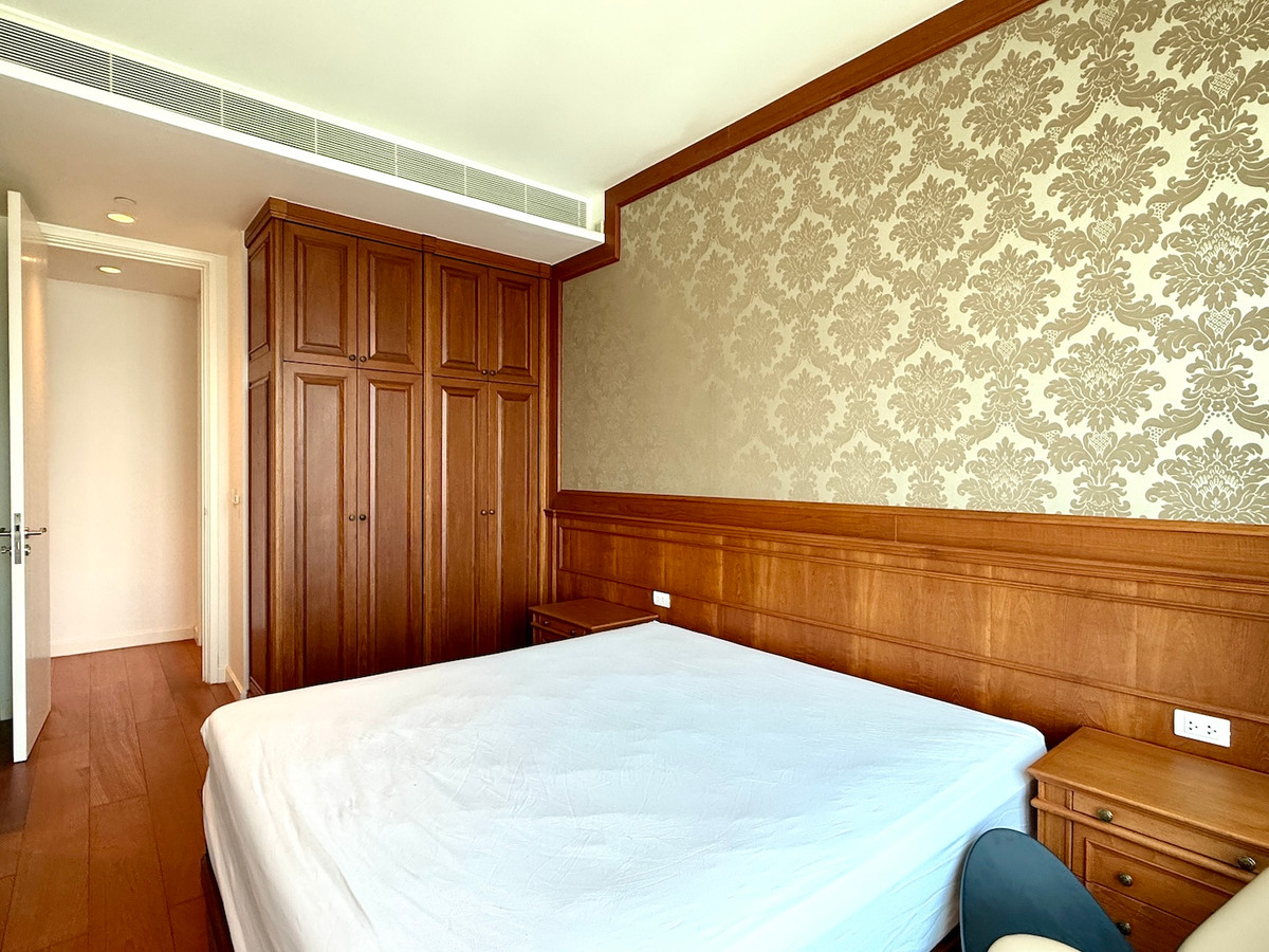 ให้เช่าคอนโดวิทยุ ชิดลม หลังสวน : คอนโด super luxury 3 ห้องนอน บนถนนราชดำริ 