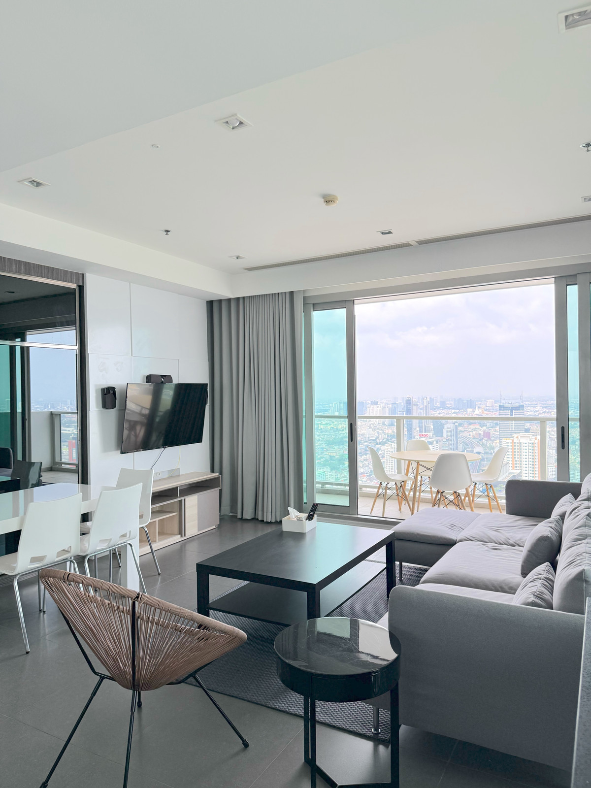 ให้เช่าคอนโดวงเวียนใหญ่ เจริญนคร : 🔥 ปล่อยเช่าด่วน 🔥 ห้องสวย ห้องมุม ถูกสุด โครงการสุดฮอต     Call : 0619824959 Line ID :  elegant.289