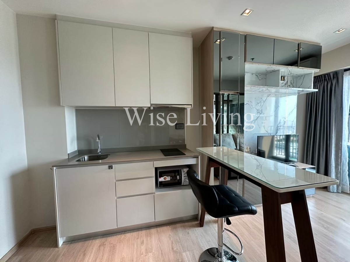 For SaleCondoThaphra, Talat Phlu, Wutthakat : Urgent sale, 32.86 sq m, 3.59 million, Whizdom Tha Phra, excellent location, next to Talat Phlu BTS.