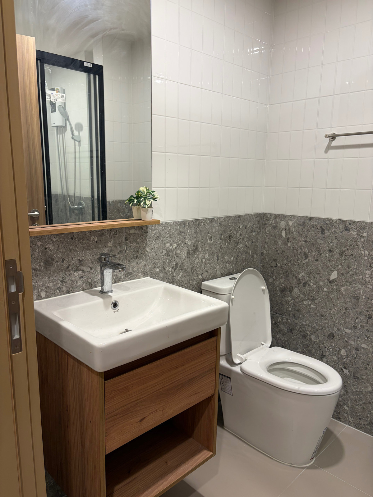 For RentCondoLadprao, Central Ladprao : 💥CP-10522💥THE LINE VIBE Phahonyothin 👉Line : @be.easy