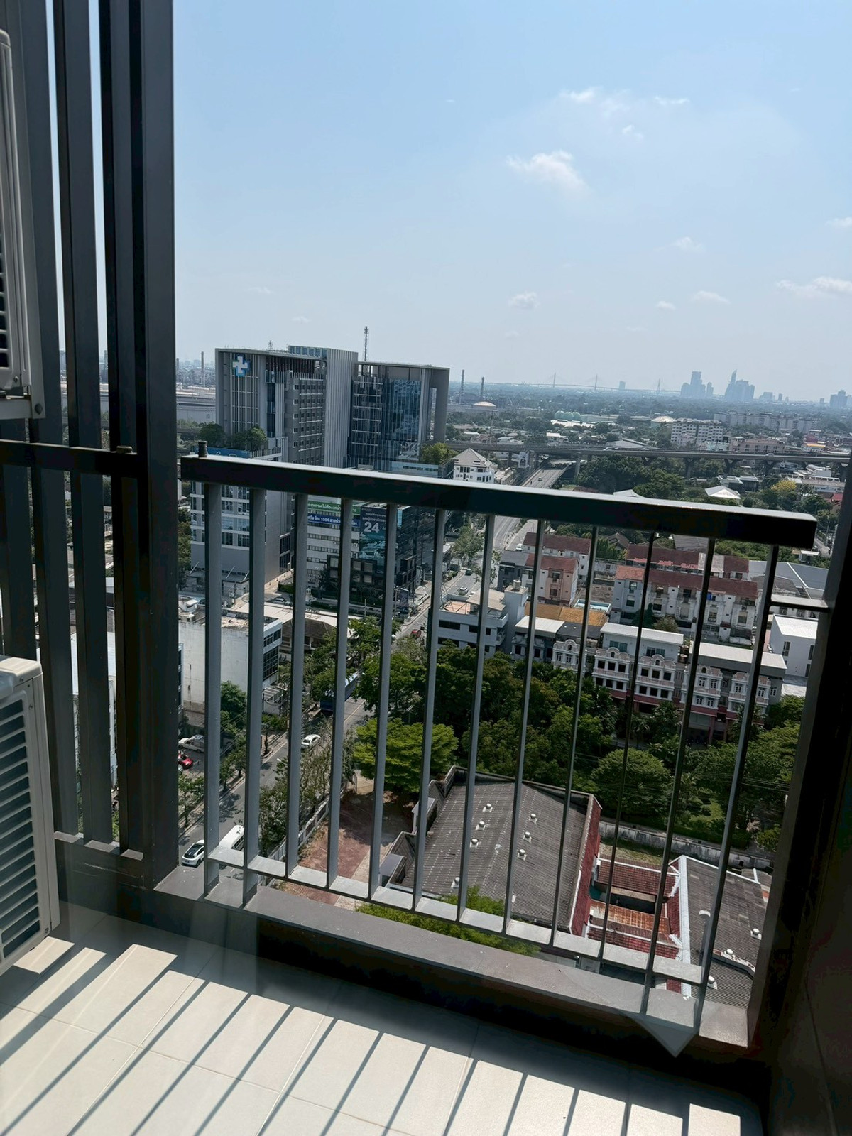 ให้เช่าคอนโดอ่อนนุช อุดมสุข : (ปล่อยเช่า) คอนโด Life Sukhumvit 62  I 2-BR ห้องสวย เฟอร์+เครื่องใช้ไฟฟ้าครบ ชั้นสูง วิวแม่น้ำ ㅡ  ใกล้ 🚆BTS บางจาก																								