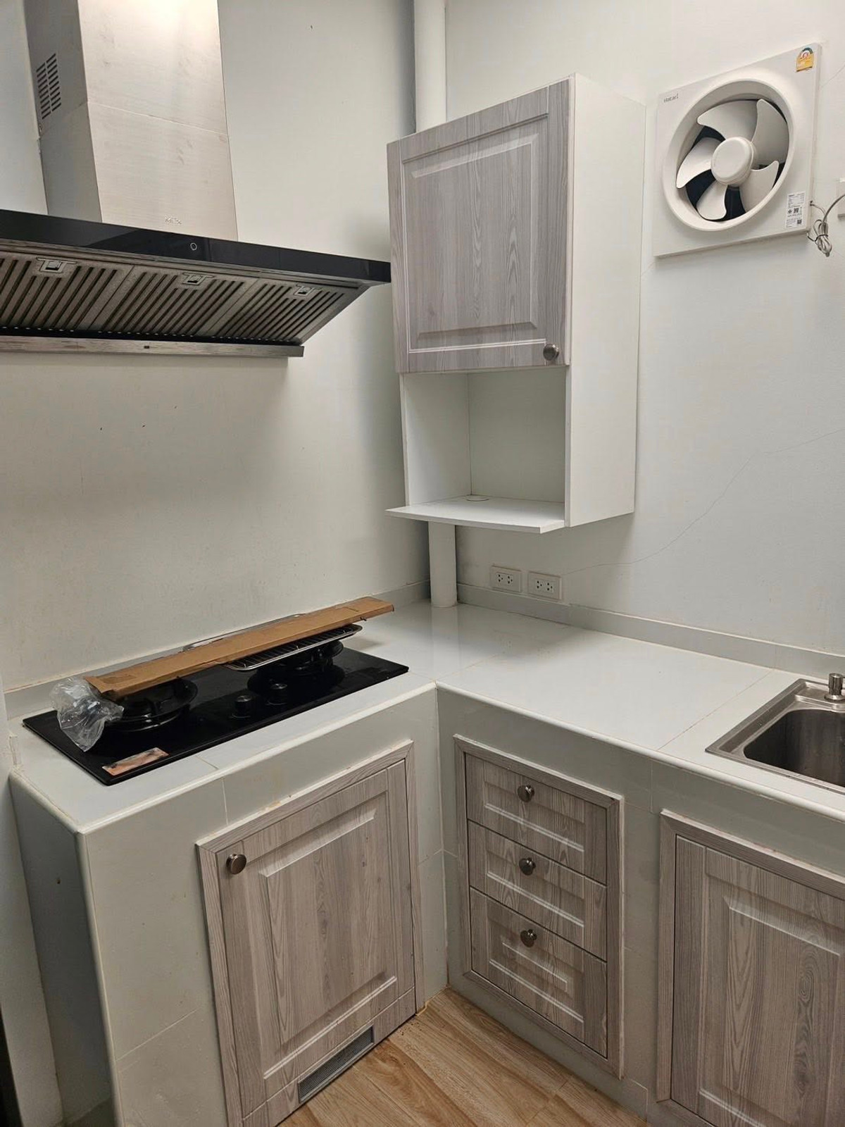 ให้เช่าทาวน์โฮมบางแค เพชรเกษม : บ้านกลางเมือง สาทร - กัลปพฤกษ์ / 3 ห้องนอน (เช่า), Baan Klang Muang Sathorn - Kalapaphruek / 3 Bedrooms (FOR RENT) BALL310