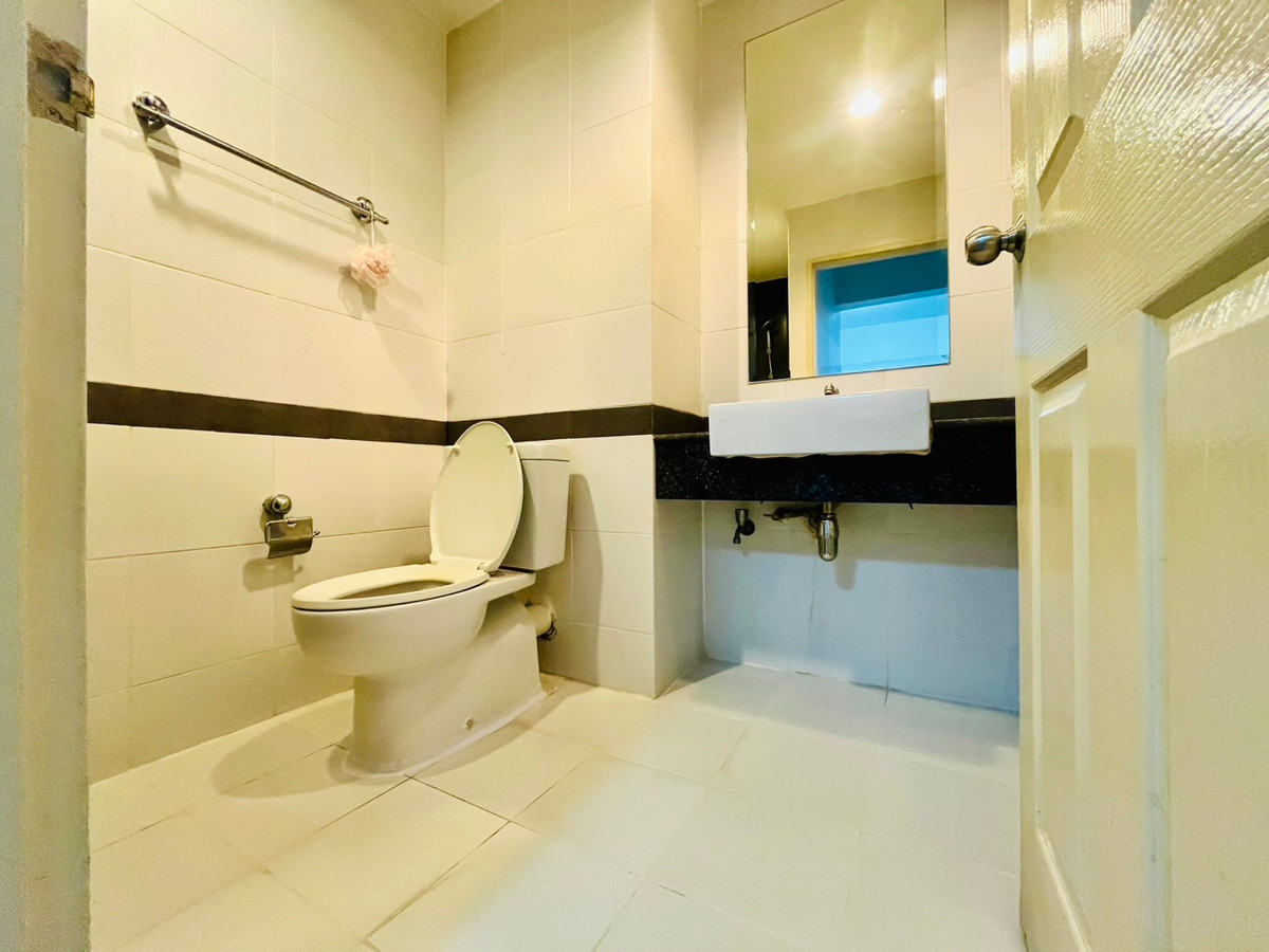 ขายคอนโดพระราม 9 เพชรบุรีตัดใหม่ RCA : 2 ห้องสวยทำเลดี เฟอร์ฯครบราคาดีมาก!!⭐️A Space Hideaway Asoke-Ratchada (เอ สเปซ ไฮด์อเวย์ อโศก-รัชดา)