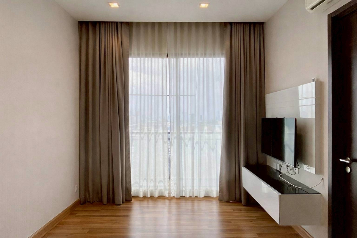 ขายคอนโดรัชดา ห้วยขวาง : 🏙️ Ivy Ampio | ห้องสวย พร้อมอยู่ ราคาดีมาก! 💎 ขายเพียง 5,990,000 บาท💰แต่งสวยสไตล์โมเดิร์นลักชัวรี่ โปร่ง โล่ง แสงธรรมชาติเต็มห้อง ☀️