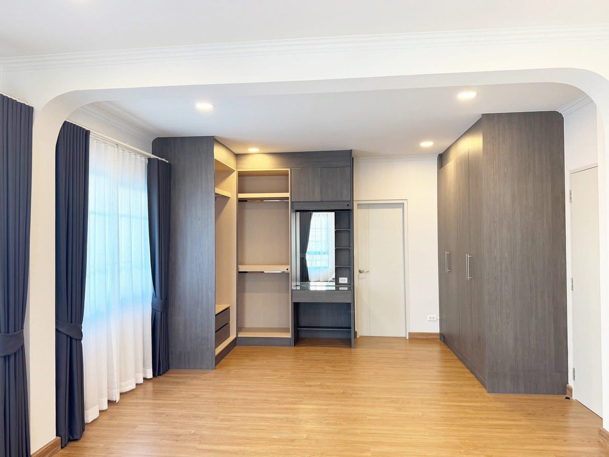 For SaleHouseBangna, Bearing, Lasalle : Centro Bangna Phase 2 / 4 Bedroom (FOR SALE), Centro Bangna Phase 2 / 4 Bedroom (For Sale) YOK135