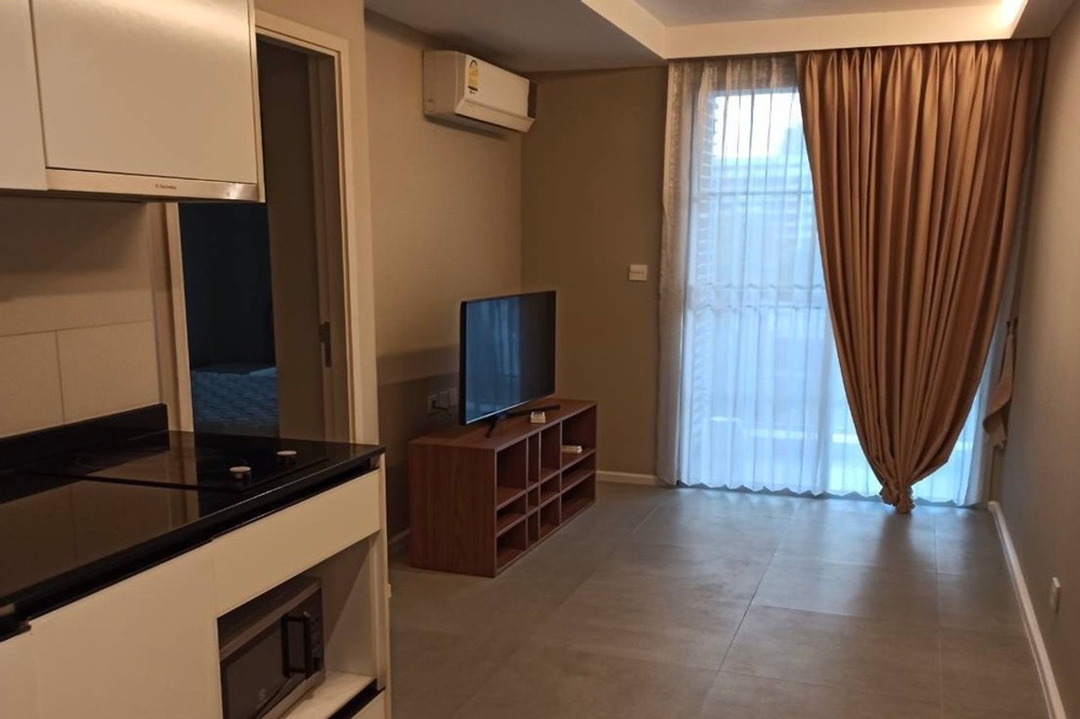 For SaleCondoSukhumvit, Asoke, Thonglor : 🔥 Sale with tenant !!  Pet Friendly !! Maestro 39 Residence, 1 bedroom, 1 bathroom 🔥 Code C20260300040 furnished, Special Deal!!📣📣