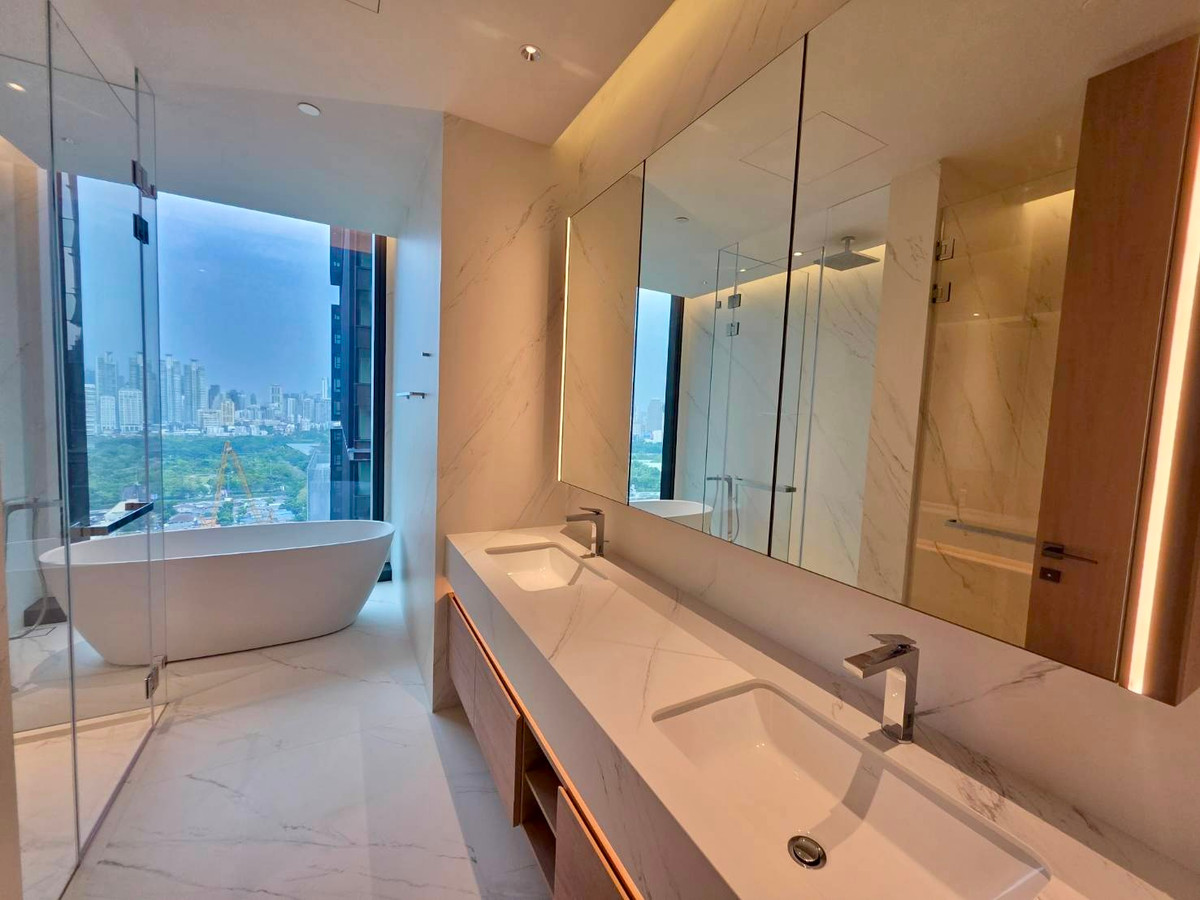 For SaleCondoWitthayu, Chidlom, Langsuan, Ploenchit : EI8TEEN SEVEN One Bangkok: 2bed 2.5bath 135sqm. 41,000,000 Am: 0656199198