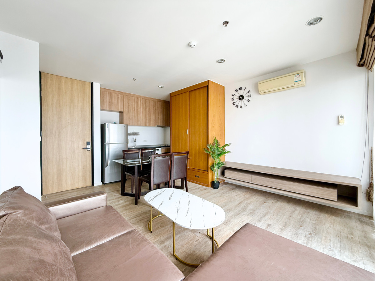 For SaleCondoLadprao, Central Ladprao : For sale📌 The issara Ladprao 1 bed 1 bath 52 Sq.m 5,290,000 baht Call 092-2462653 Donut