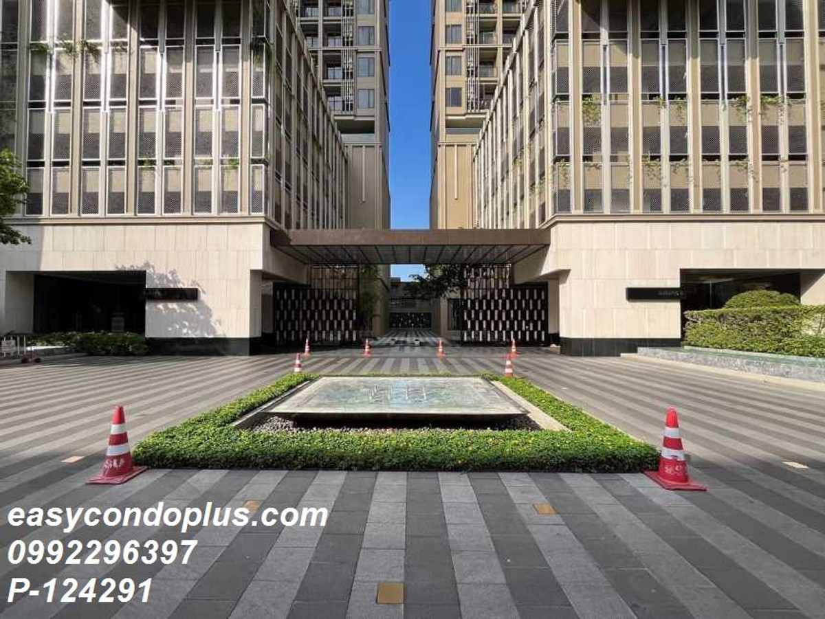 For RentCondoWongwianyai, Charoennakor : P-124291 Stunning 1 Bed at 98 Wireless Near BTS Wongwian Yai, 16,000 THB | Line Id: @easycondoplus | 099-229-6397