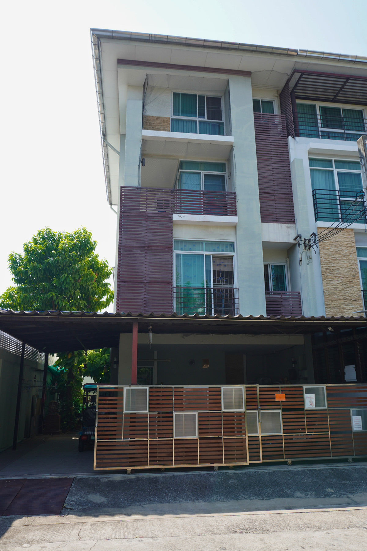 ขายบ้านสาทร นราธิวาส : ขายบ้าน 4 ชั้น โครงการธนาพัฒน์ เฮ้าส์ ซอยนนทรี 20  ทำเลศักยภาพ ใจกลางสาทร–พระราม 3 