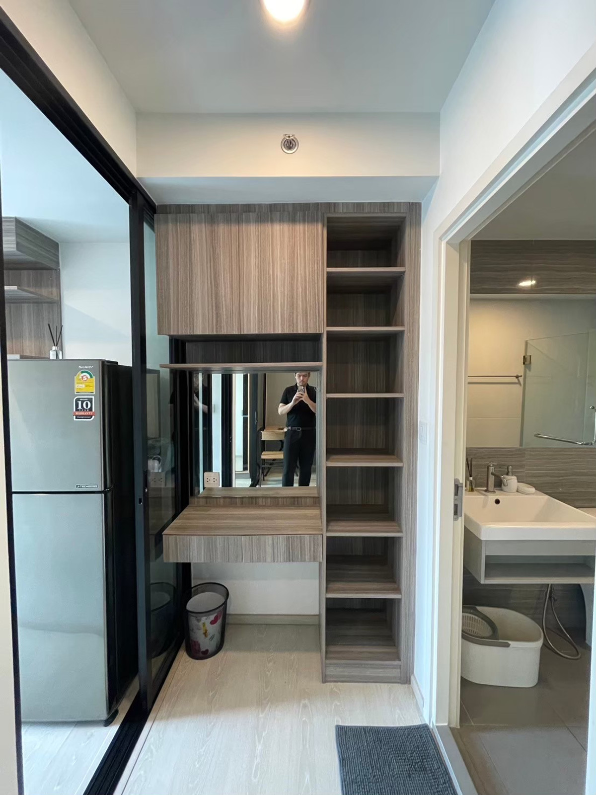 For RentCondoVipawadee, Don Mueang, Lak Si : Knightsbridge Phahonyothin - Interchange, 1 bedroom, 1 bathroom, size 35 sq m, Building B, 8th floor, rental price 14000 baht per month.