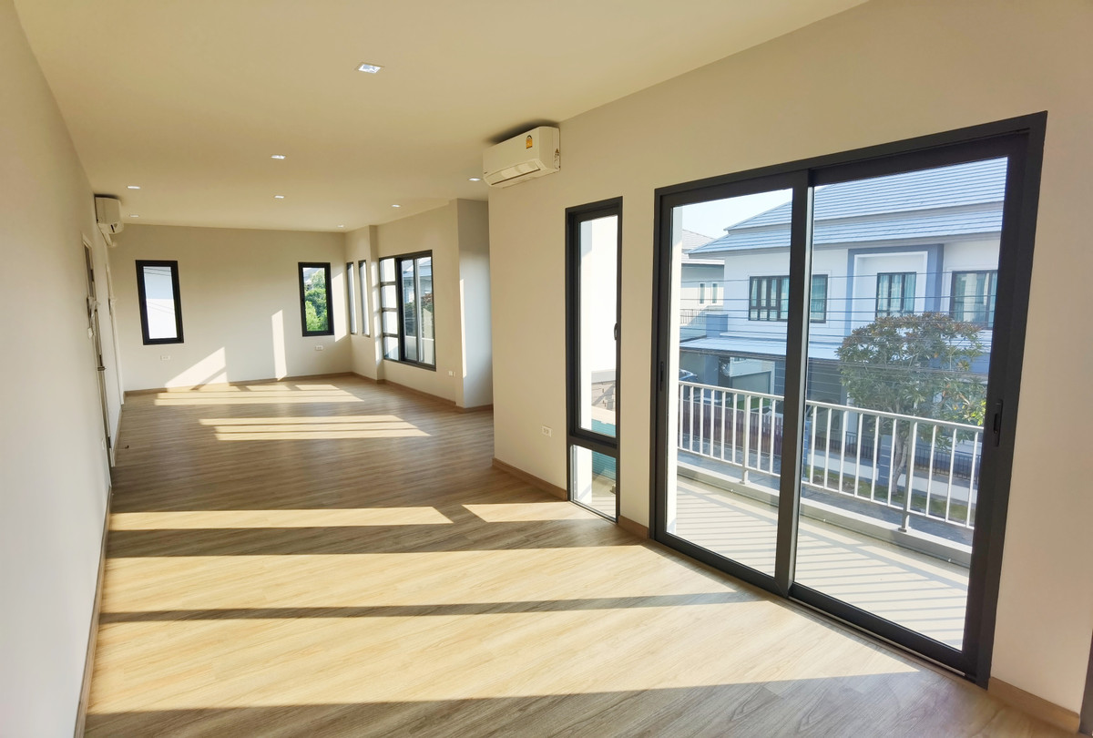 ขายบ้านนนทบุรี บางใหญ่ บางบัวทอง : [ขายขาดทุน 3 ล้าน!] บ้านเดี่ยวหลังใหญ่ ซื่อตรง พรีเมี่ยม บางบัวทอง-340 สภาพมือหนึ่ง 106 ตร.ว. ใกล้เซ็นทรัลเวสต์เกต คุ้มที่สุดในย่าน! 