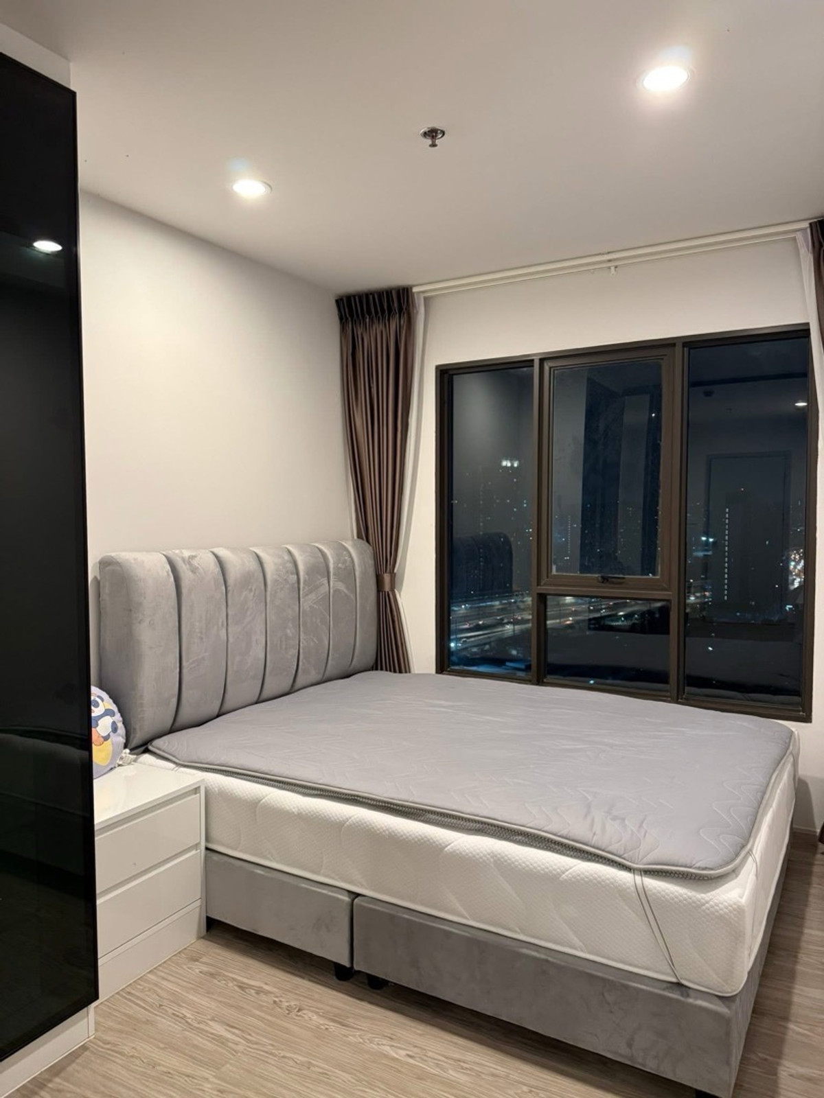 ให้เช่าคอนโดท่าพระ ตลาดพลู วุฒากาศ : 🔥ห้องใหม่🔥ทิศเหนือ ใกล้ BTS เดินได้!
Regent Home Wutthakat