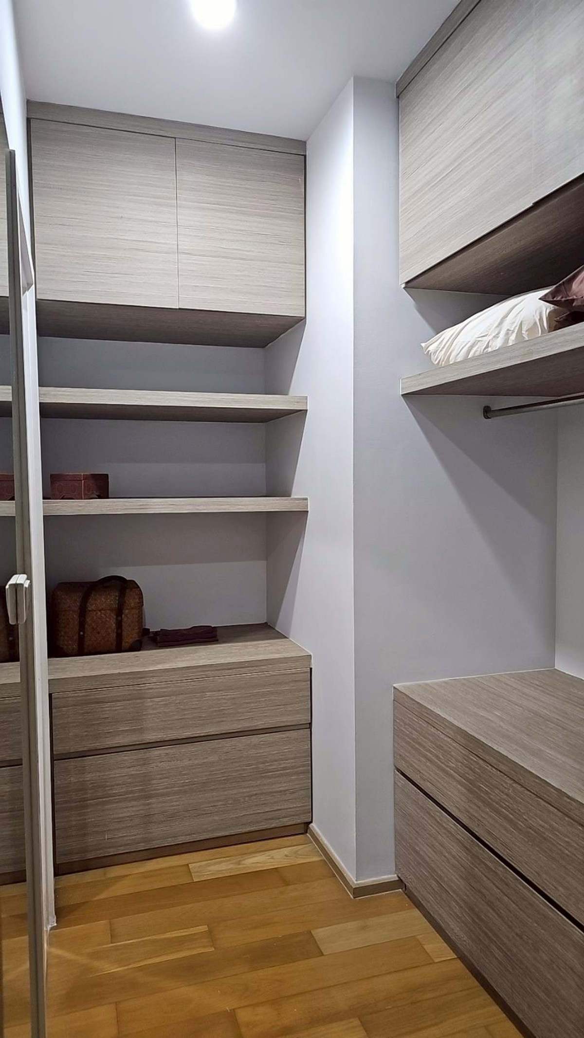 For RentCondoWongwianyai, Charoennakor : (For Rent) Condo Hive Sathorn I 1-BR, beautiful room, fully furnished + electrical appliances ㅡ Near 🚆BTS Krung Thonburi