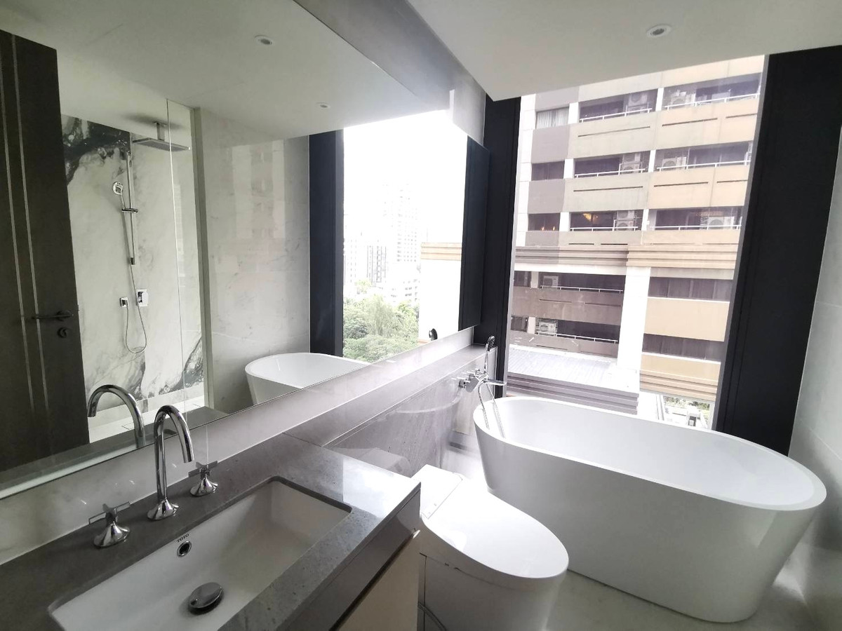For SaleCondoWitthayu, Chidlom, Langsuan, Ploenchit : Tonson One Residence: 1bed 1bath 67.02sqm. 25,900,000 Am: 0656199198