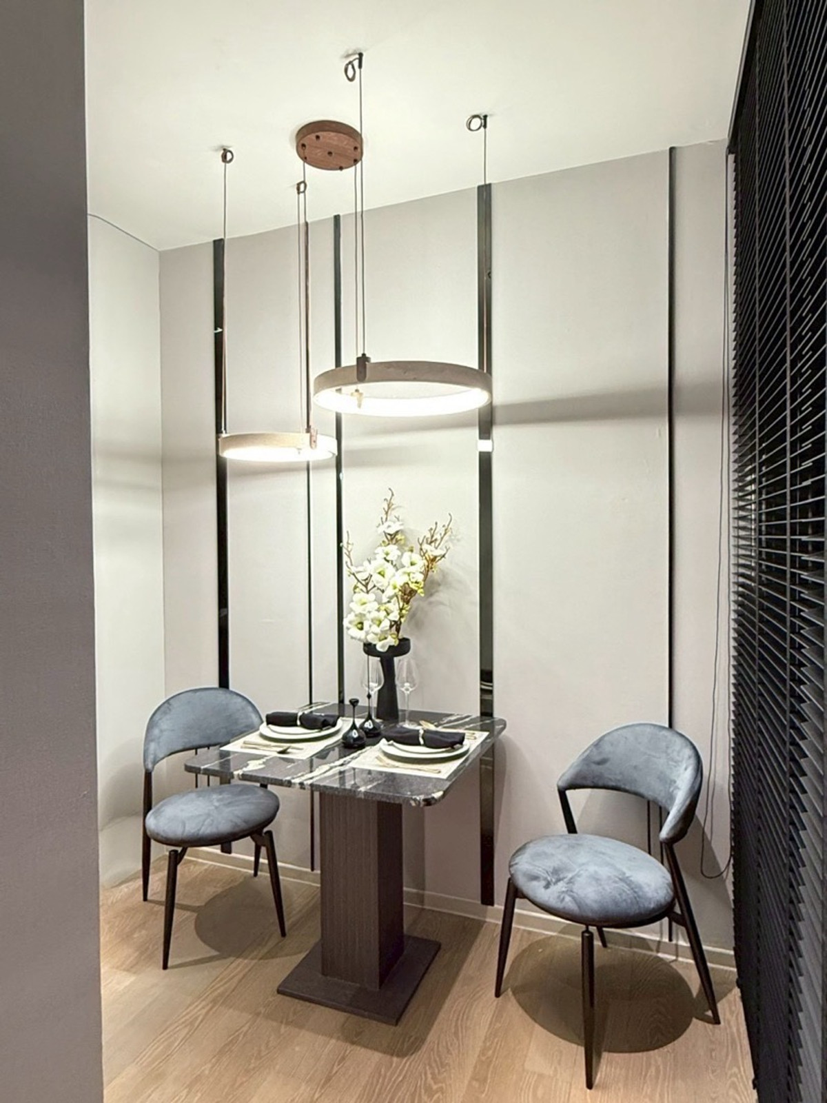 ขายคอนโดสีลม ศาลาแดง บางรัก : ห้องแบบนี้ “หลุดแล้วหลุดเลย” ไม่มีสำรอง ⚡
🔥Rare Item 2Bed 49sq.m. 💰10.72MB.
📞Phat 064-642-8664