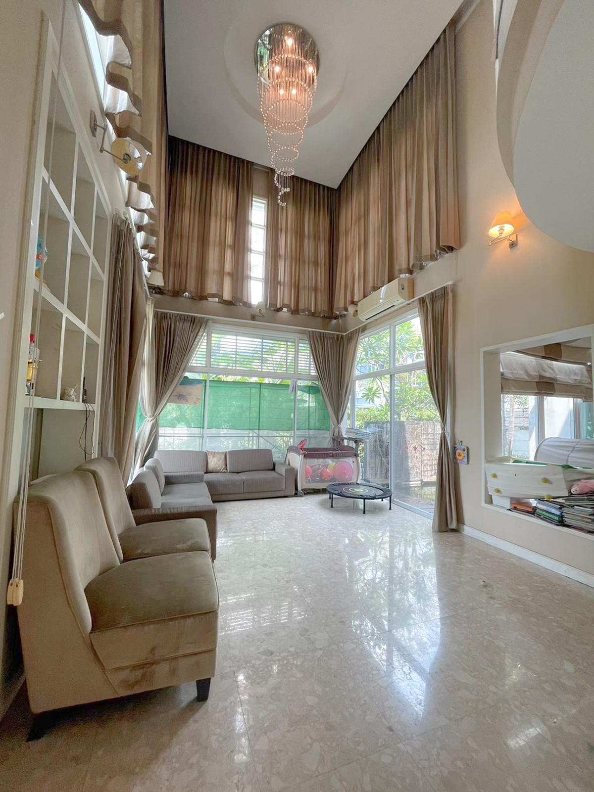 For SaleHouseNawamin, Ramindra : Grand Bangkok Boulevard Ratchada - Ramindra / 5 bedrooms (For Sale), Grand Bangkok Boulevard Ratchada - Ramindra / 5 Bedrooms (FOR SALE) MNT051