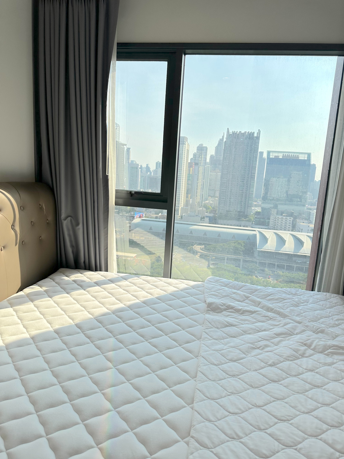 ให้เช่าคอนโดพระราม 9 เพชรบุรีตัดใหม่ RCA : 🔥 ปล่อยเช่าด่วน 🔥 ห้องสวย  วิวดีมาก ถูกมาก โครงการสุดฮอต   พร้อมย้ายเข้าห้องสุดท้าย  Call : 0619824959 Line ID :  elegant.289