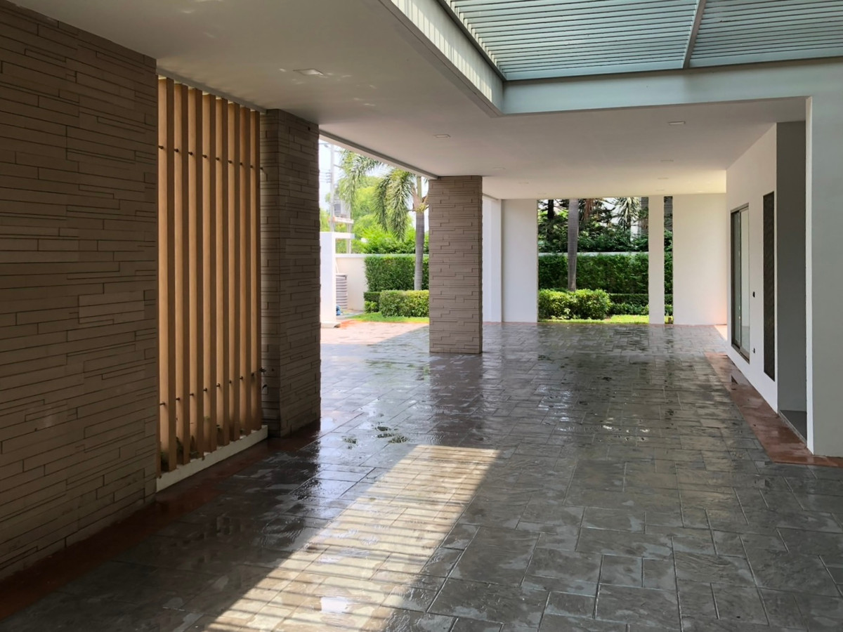 ขายบ้านลาดกระบัง สุวรรณภูมิ : เพอร์เฟค มาสเตอร์พีซ สุขุมวิท 77 / 5 ห้องนอน (ขาย), Perfect Masterpiece Sukhumvit 77 / 5 Bedrooms (FOR SALE) POON210