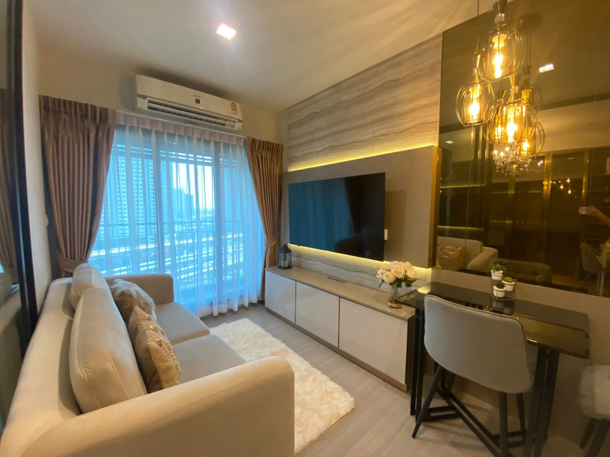 ให้เช่าคอนโดท่าพระ ตลาดพลู วุฒากาศ : ⭐️ Life Sathorn Sierra ⭐️ 1 ห้องนอน 1 ห้องน้ำ ตกแต่งเฟอร์นิเจอร์Built in เครื่องใช้ไฟฟ้าครบ