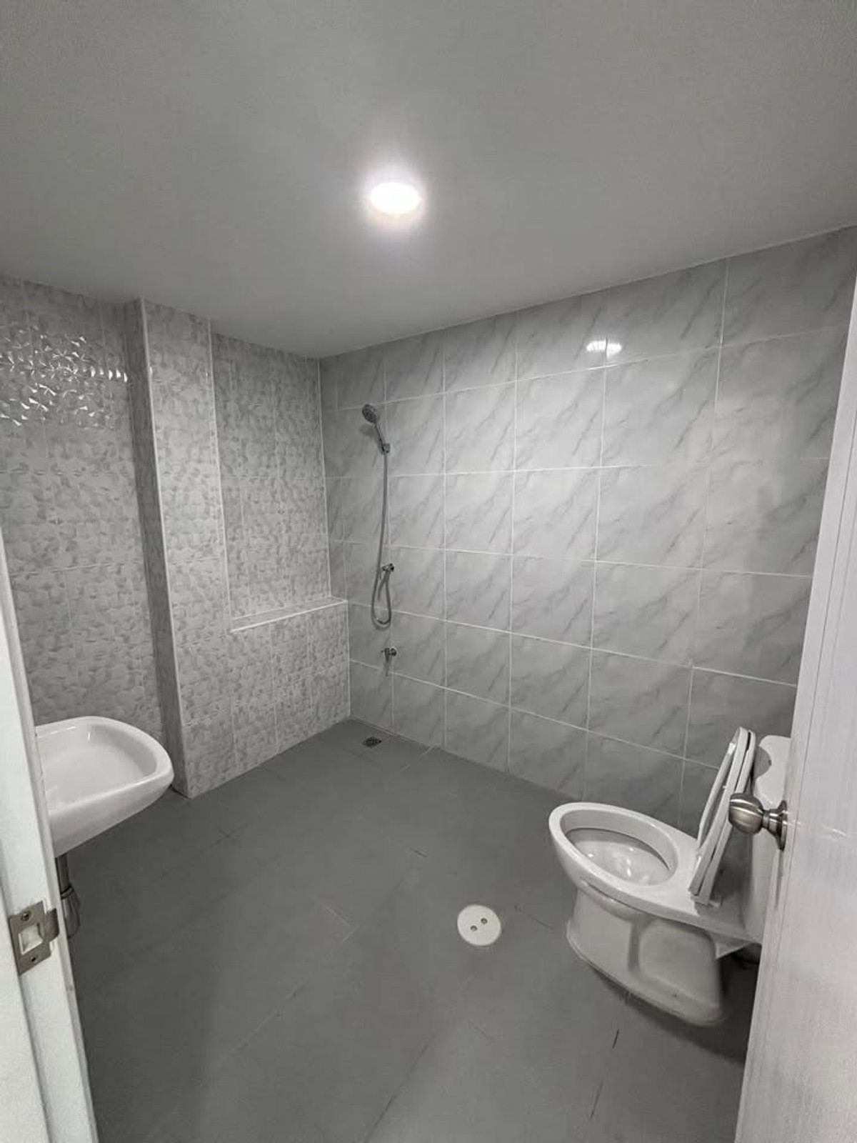 ให้เช่าทาวน์โฮมวิภาวดี ดอนเมือง หลักสี่ : ให้เช่าทาวน์เฮ้าส์ ศิริสุข ดอนเมือง ใกล้ สนามบินดอนเมือง เพียง 7 นาที