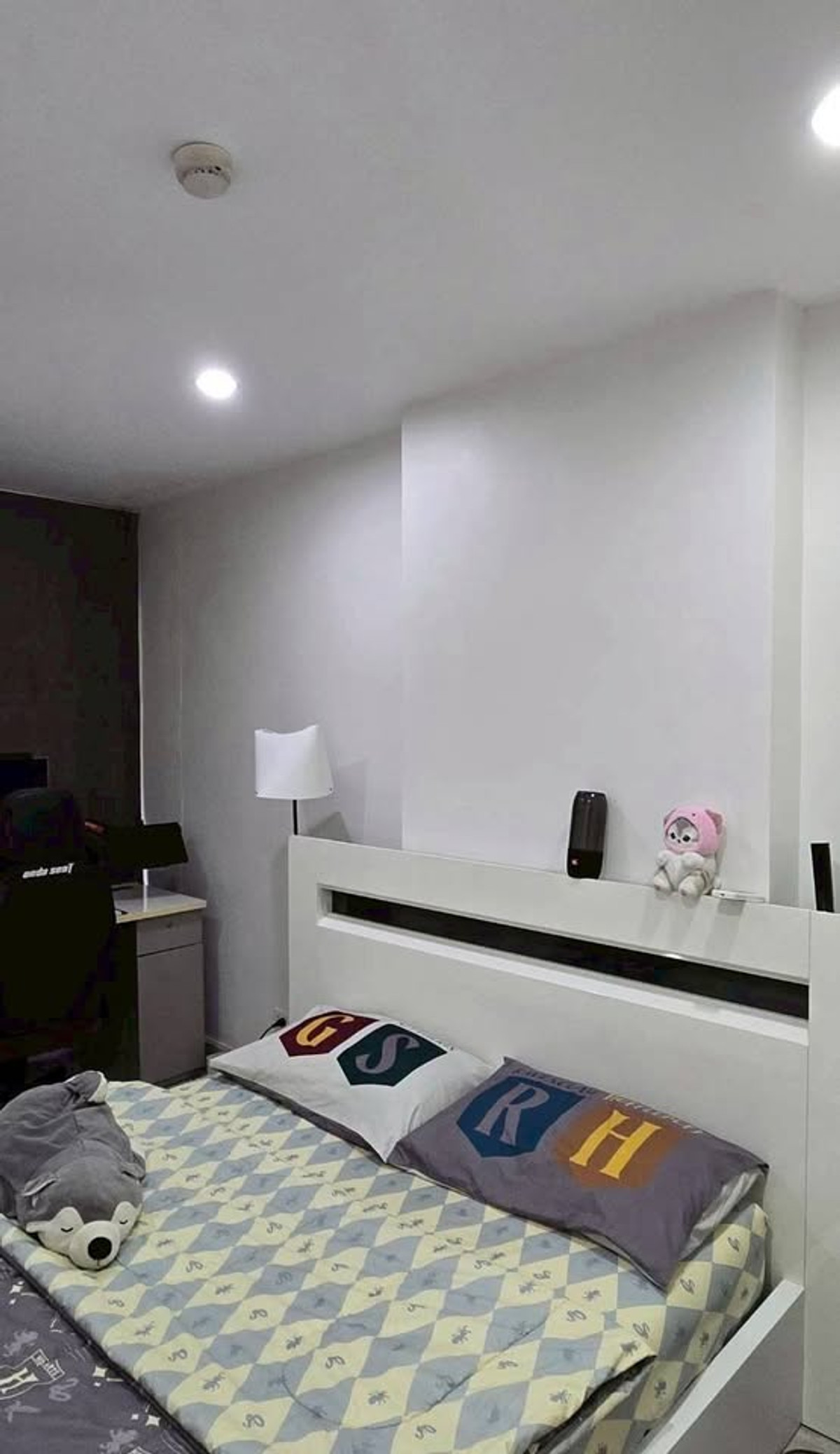 For RentCondoPinklao, Charansanitwong : ⭐️ IDEO Mobi Charan - Interchange ⭐️1 bedroom, 1 bathroom, complete with furniture and electrical appliances, ready to move in.