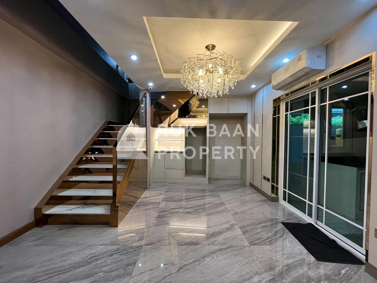 ขายทาวน์โฮมโชคชัย4 ลาดพร้าว71 : ขาย/SALE✨ Space (หมู่บ้าน Space ลาดพร้าวเหม่งจ๋าย)
