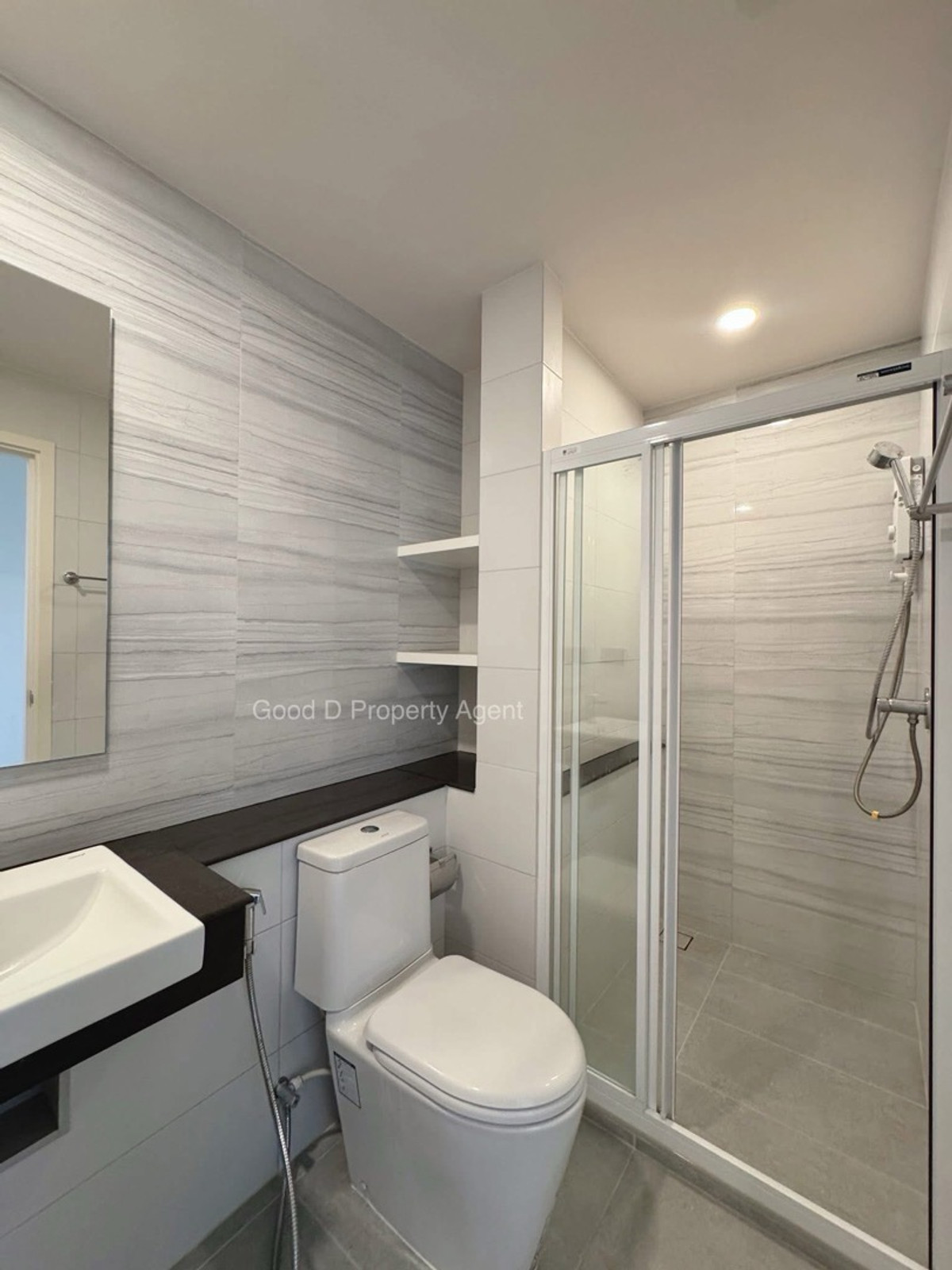 For RentCondoKorat Nakhon Ratchasima : Condo for rent, 2 bedrooms Essence Korat