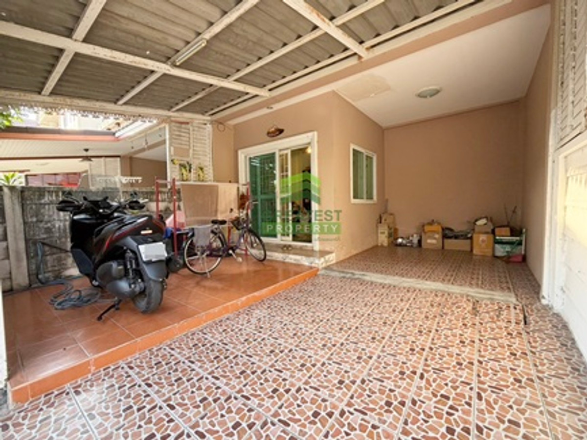 ขายคอนโดพุทธมณฑล ศาลายา : ขายทาวน์เฮ้าส์ หมู่บ้าน แกรนด์กิตติยา พุทธมณฑลสาย4 คลองโยง ศาลายา เนื้อที่ 22.50 ตร.ว ต่อเติมครบ