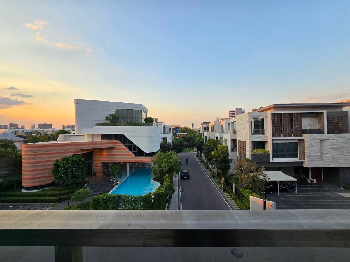 ให้เช่าบ้านพัฒนาการ ศรีนครินทร์ : ให้เช่า บ้าน The Gentry พัฒนาการ 2 เนื้อที่ 70 ตร.วา พื้นที่ใช้สอย 440 ตร.ม. 4 ห้องนอน 5 ห้องน้ำ 3 ที่จอดรถ