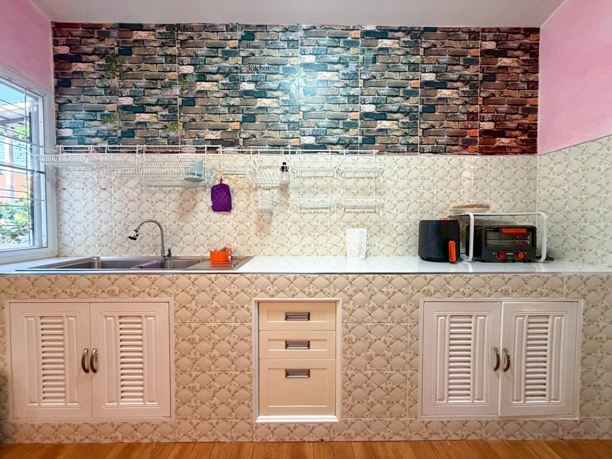 For SaleHouseHuahin, Prachuap Khiri Khan, Pran Buri : House for sale in Bo Fai, Hua Hin, with tenants, having immediate income.