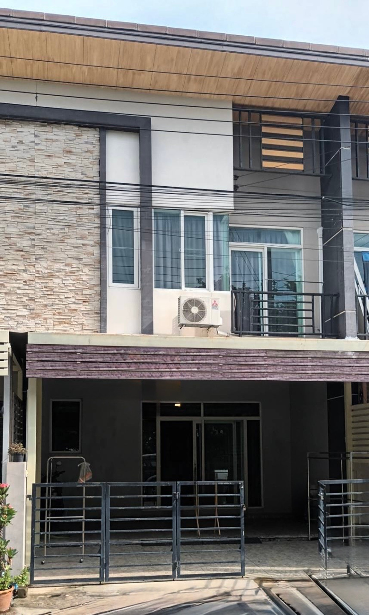 For RentTownhomeMin Buri, Romklao : Townhome for rent Gusto Townhome Ramkhamhaeng