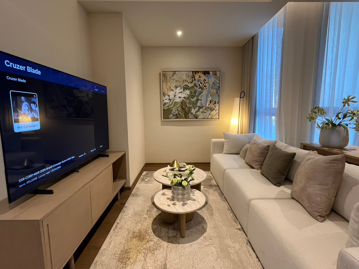 For RentCondoSukhumvit, Asoke, Thonglor : Pet friendly Via 34 for rent, 2 bedrooms, 87 sq m, large room, luxuriously decorated, in the heart of Sukhumvit | 115,000 baht/month