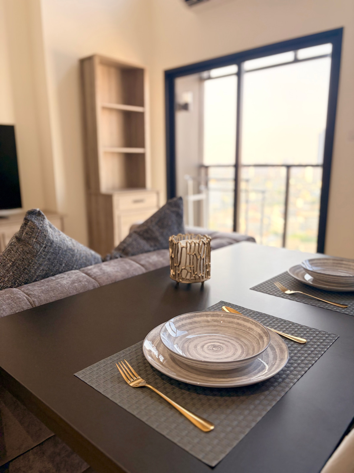 For RentCondoWongwianyai, Charoennakor : Loft Duplex room, fully furnished, ready to move in, free WiFi throughout the contract.