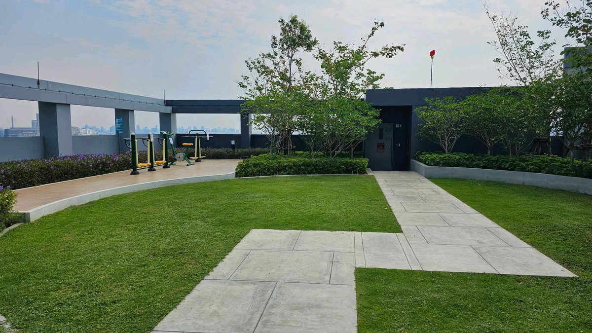 For RentCondoPinklao, Charansanitwong : 🌟 Brand new room, high view, open, comfortable, close to MRT, easy to travel, meets the needs of city people. Ready to move in immediately!