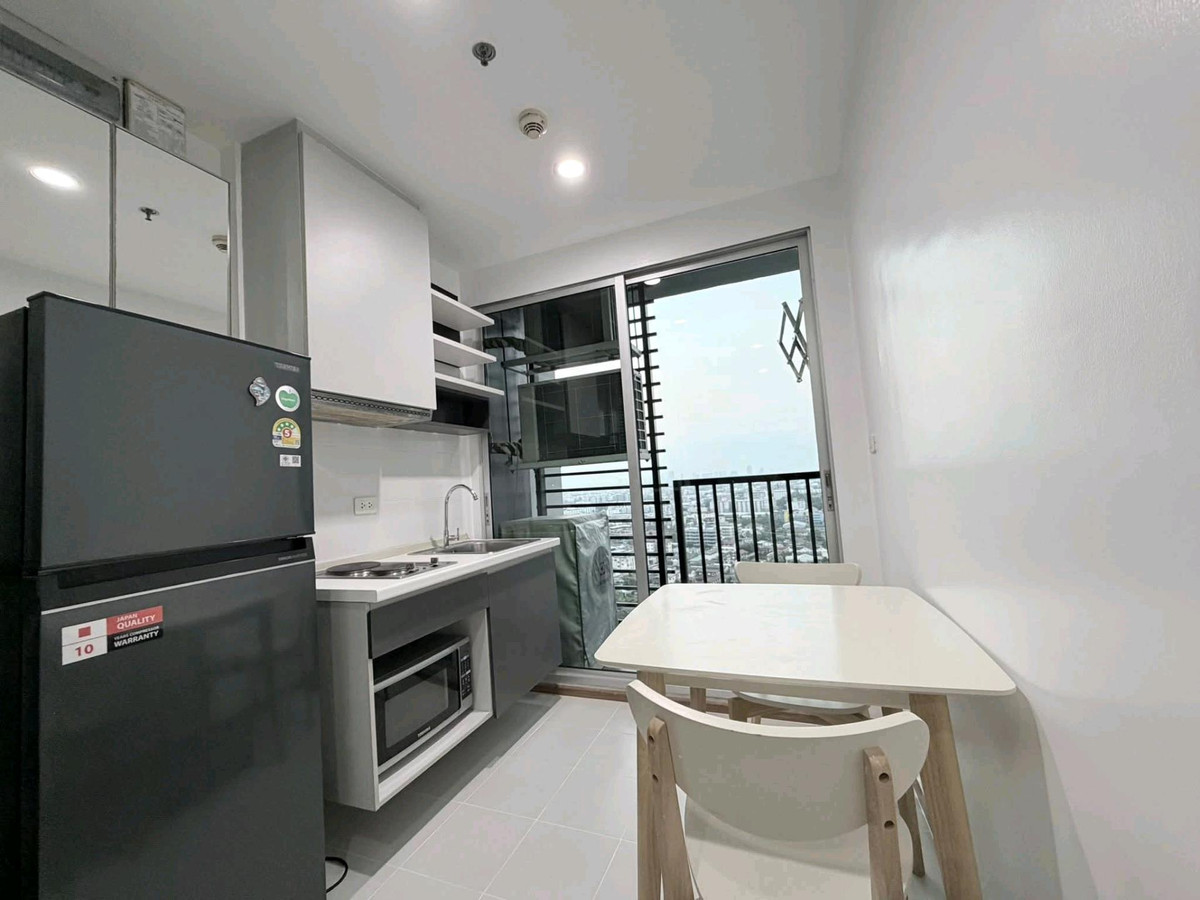 For RentCondoOnnut, Udomsuk : 🌿🚆 Condo, good location, near BTS On Nut, convenient travel, close to lifestyle area T77, complete in one place.