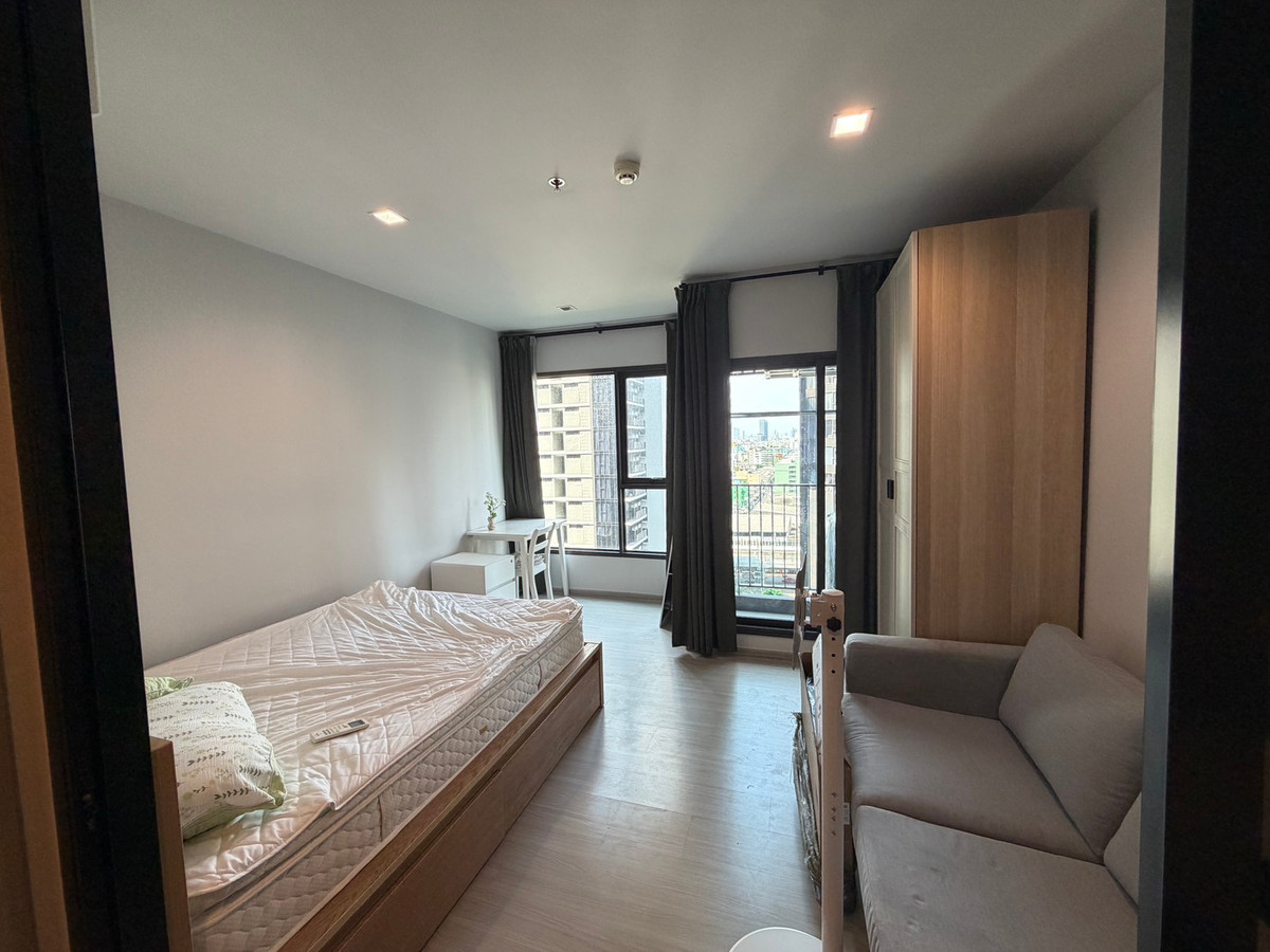 ให้เช่าคอนโดพระราม 9 เพชรบุรีตัดใหม่ RCA : Life Asoke Rama 9 For rent --newly renovate --