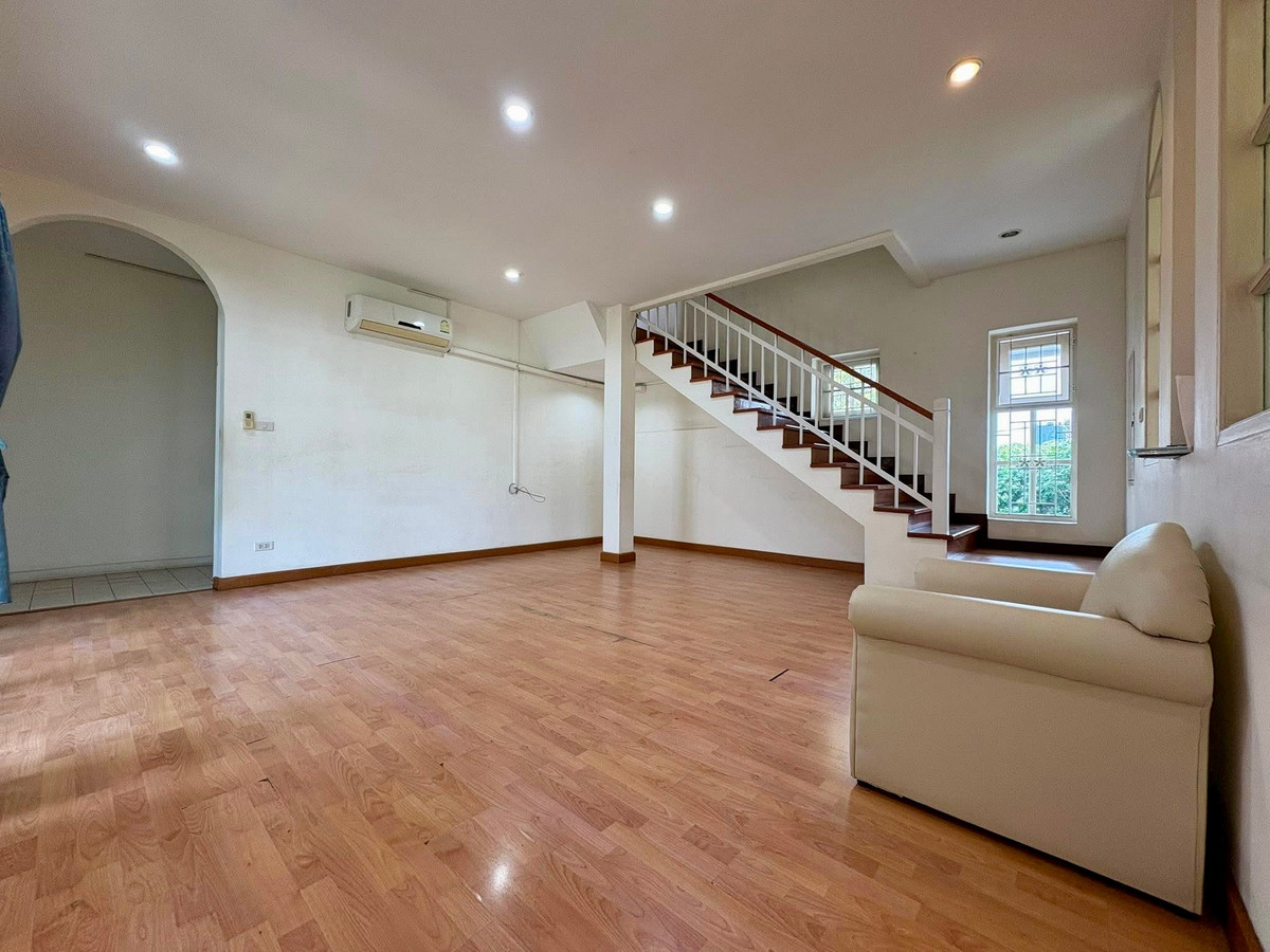 For SaleHouseOnnut, Udomsuk : Muangthong Village 4 Sukhumvit 101 / 4 Bedrooms (For Sale), Muangthong Village 4 Sukhumvit 101 / 4 Bedrooms (FOR SALE) GNG054