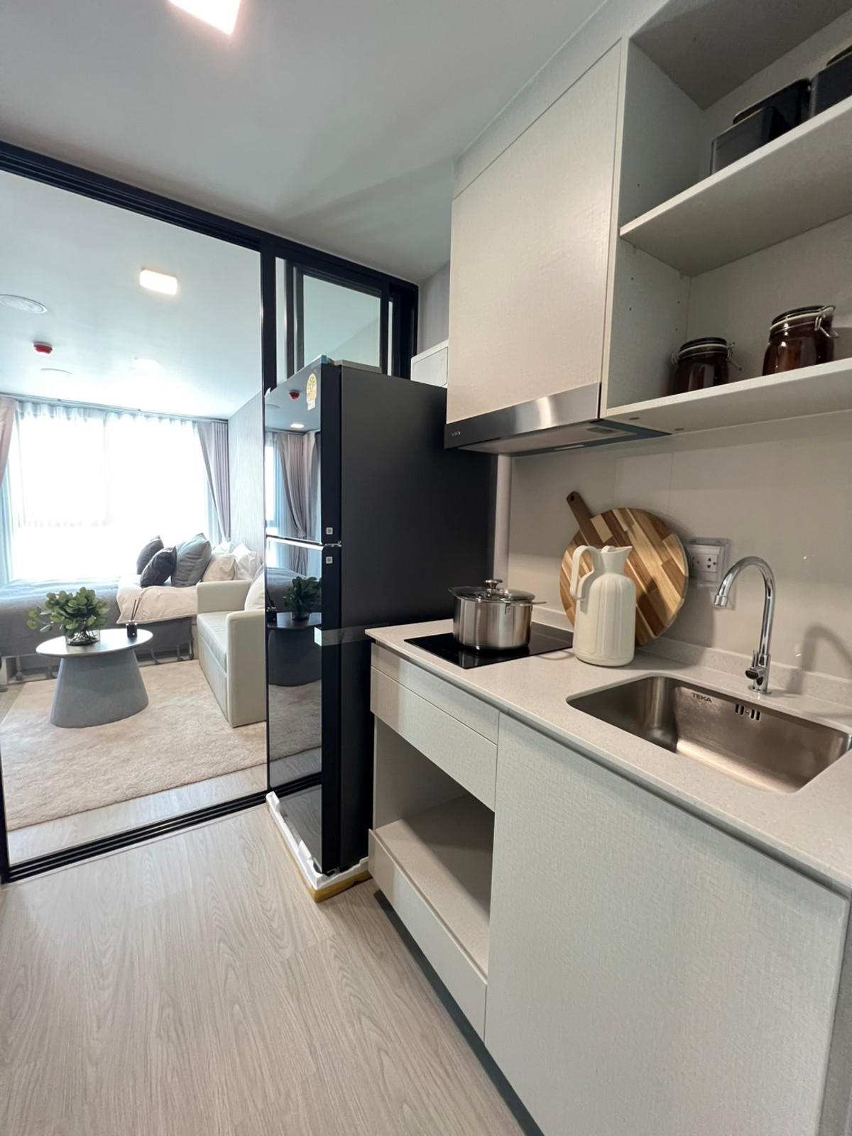 CondoOnnut, Udomsuk : urgent!!!! Reserve 999.- finished! 1 Bedroom room from 2.1 million, special price only 1.79 million baht. If interested in viewing the actual room, contact Khun Kot at 065-7161657.