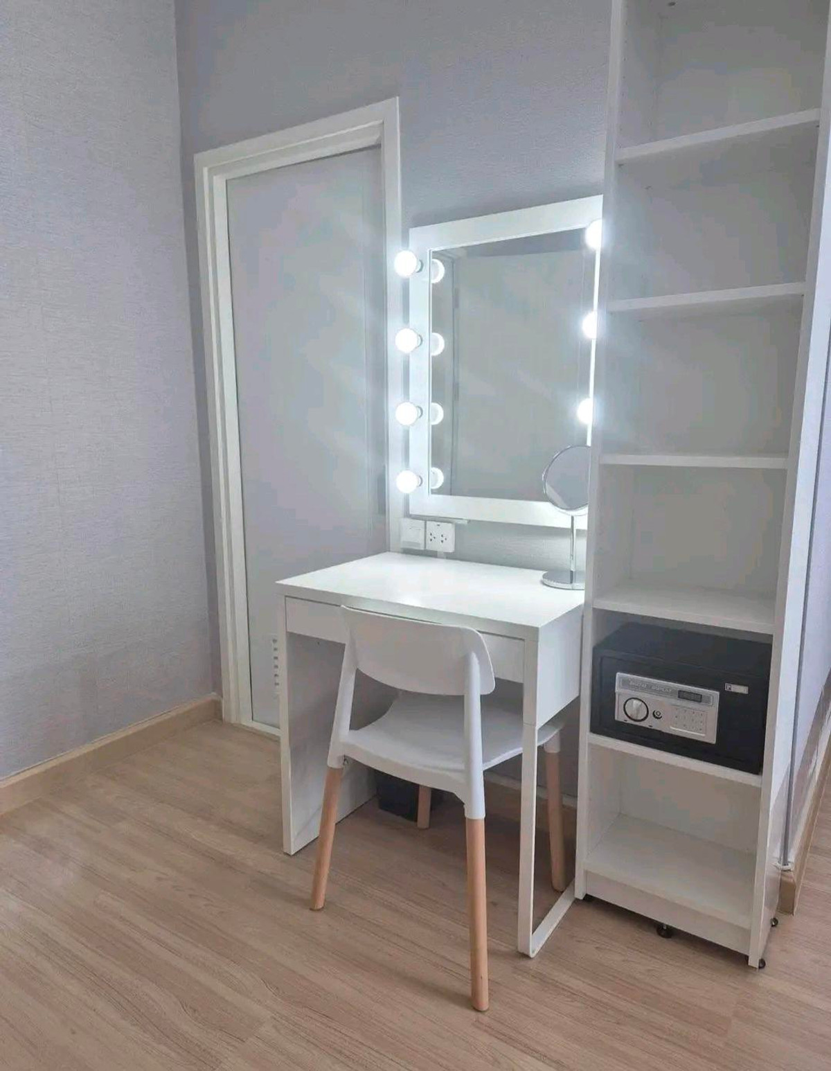 For RentTownhomeEakachai, Bang Bon : For rent Prusa Ville 68 Tha Phra - Chom Thong near BTS Wutthakat.
Fully furnished Ready to move in