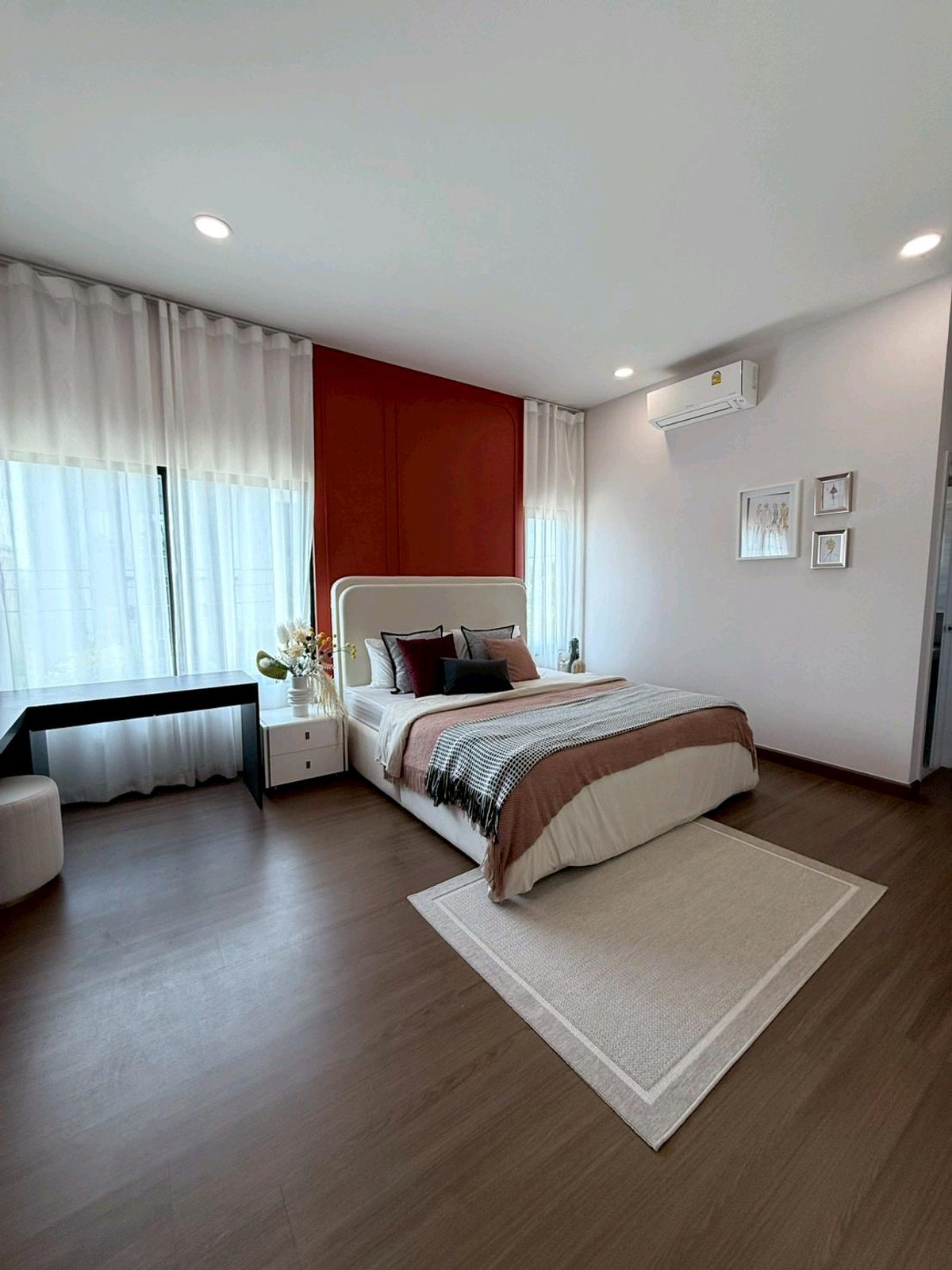 ขายบ้านนนทบุรี บางใหญ่ บางบัวทอง : บ้านเดี่ยว ตกแต่งพร้อมเข้าอยู่ ทำเลหน้าคลับเฮ้าส์