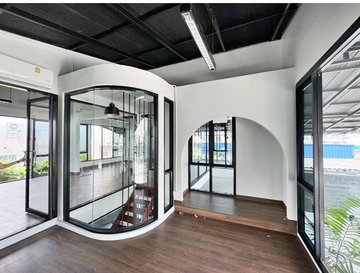 For RentRetail SpaceChokchai 4, Ladprao 71, Ladprao 48, : Standalone Building 520 sqm. Lat Phrao 64 - Sutthisan Winitchai For Cafe, Office, Clinic, Studio