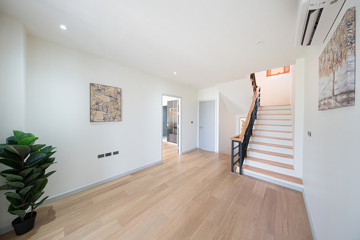 ขายบ้านโชคชัย4 ลาดพร้าว71 : [ขาย] ✨ บ้านเดี่ยว 3 ชั้น สไตล์ Modern Luxury พรีเมียมที่สุดในลาดพร้าว 101 | Feel Town ✨ แต่งครบ พร้อมลากกระเป๋าเข้าอยู่! เพียง 13.99 ล้าน (Rare Item มีเพียง 9 หลังในโครงการ!)