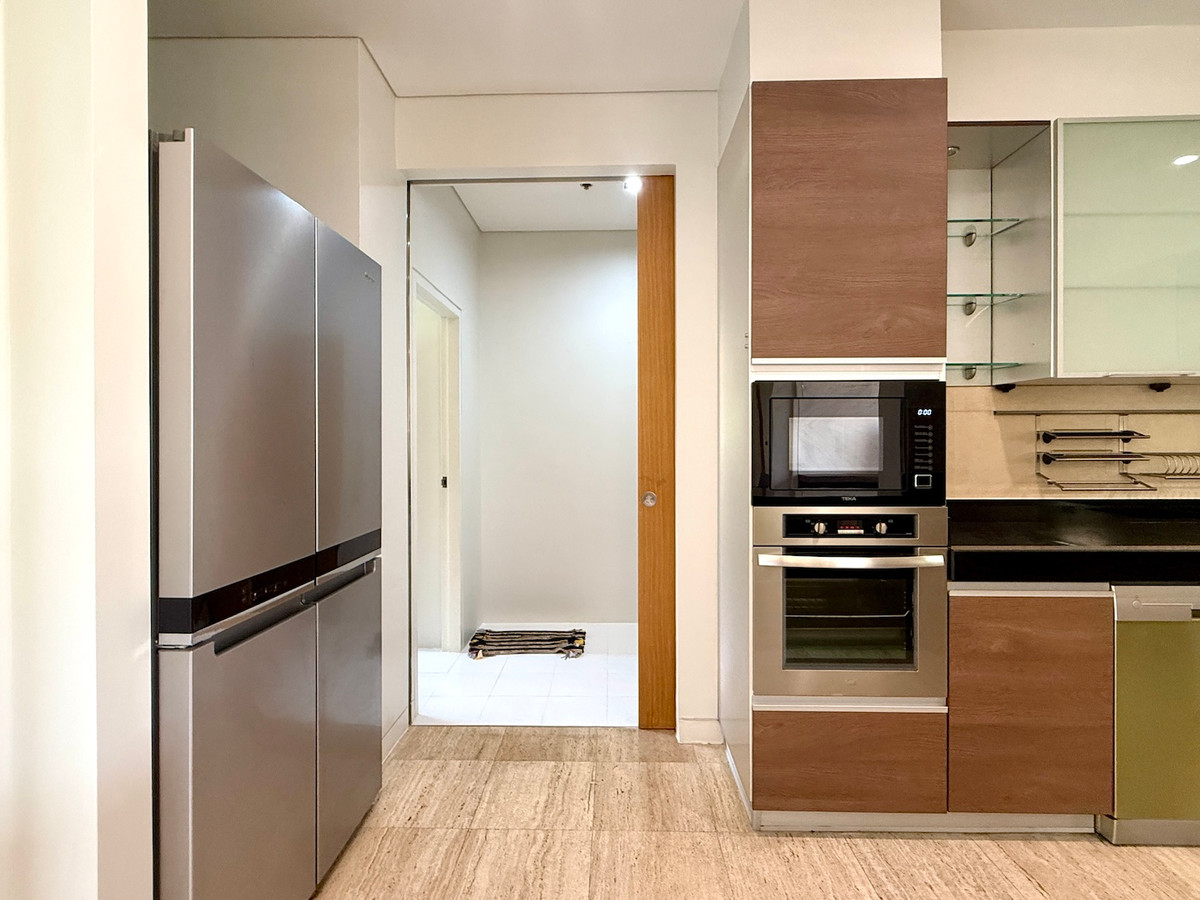 ให้เช่าคอนโดสุขุมวิท อโศก ทองหล่อ : คอนโดห้องใหญ่ 3 ห้องนอน พร้อมระเบียงกว้าง วิวสวน  ใกล้อโศกและพร้อมพงศ์