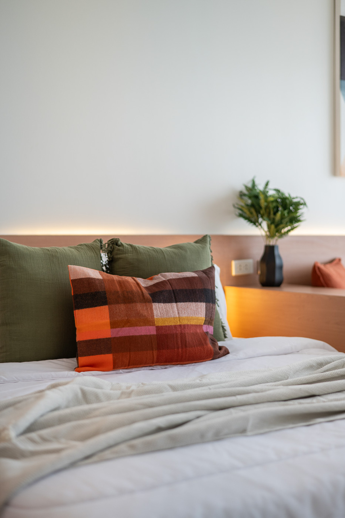 ขายคอนโดลาดพร้าว เซ็นทรัลลาดพร้าว : 🚀 The issara Ladprao - 34ตรม. สตูดิโอ รีโนเวทใหม่ 092-545-6151 (ทีม)