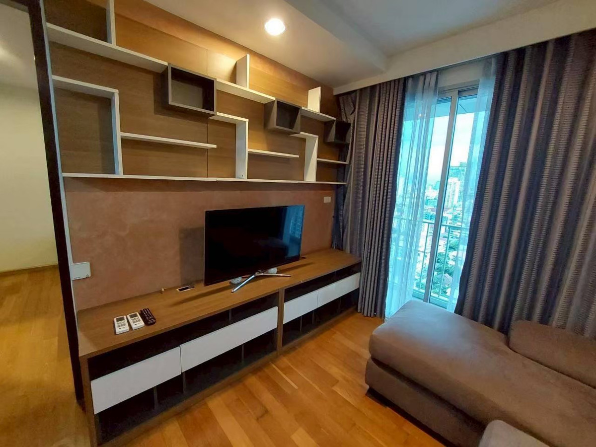 ขายคอนโดลาดพร้าว เซ็นทรัลลาดพร้าว : ขายถูกที่สุด 🔥 The Line ตึก A หลังโลตัส 1 ห้องนอน 45sqm ห้องขนาดใหญ่ เพียง 3.59 ล้านบาทเท่านั้น 📞 สนใจเข้าชมห้อง โทรเลย 065-2614622 แทมมี่