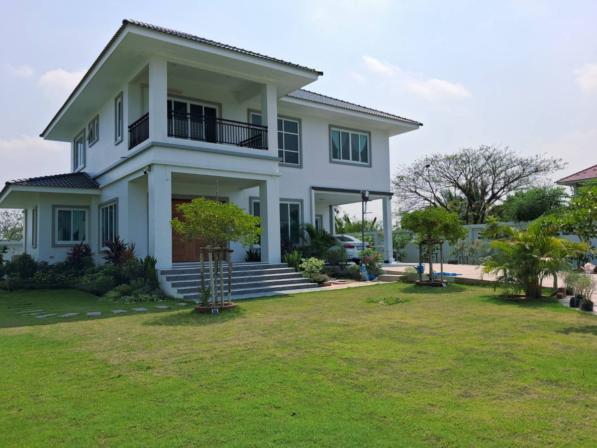 ขายบ้านพุทธมณฑล ศาลายา : บ้านสวยคุณภาพดี ดูแลเองตั้งแต่เริ่มสร้างทุกขั้นตอน